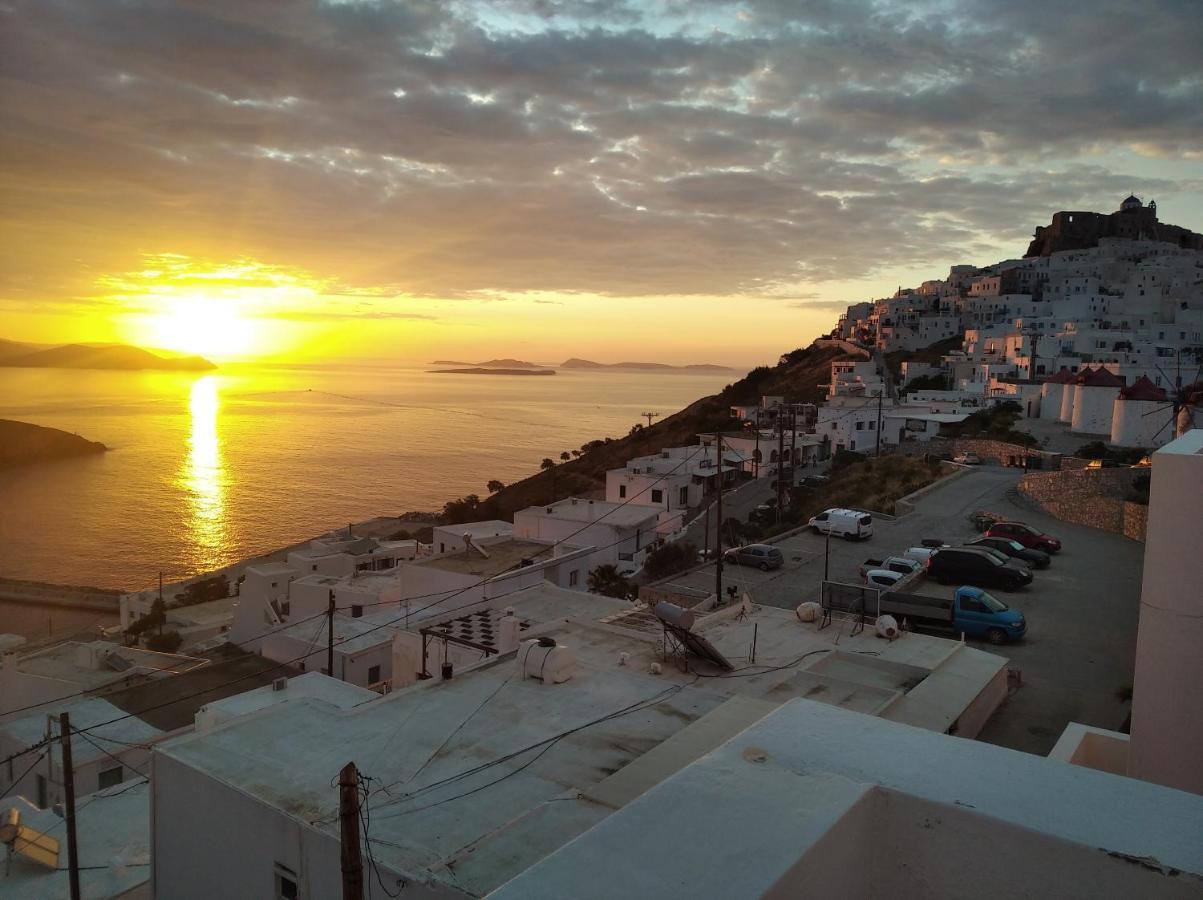 Ferienwohnung Θέαστρον - Theastron House With Great View In Chora Pera Gyalos Exterior foto