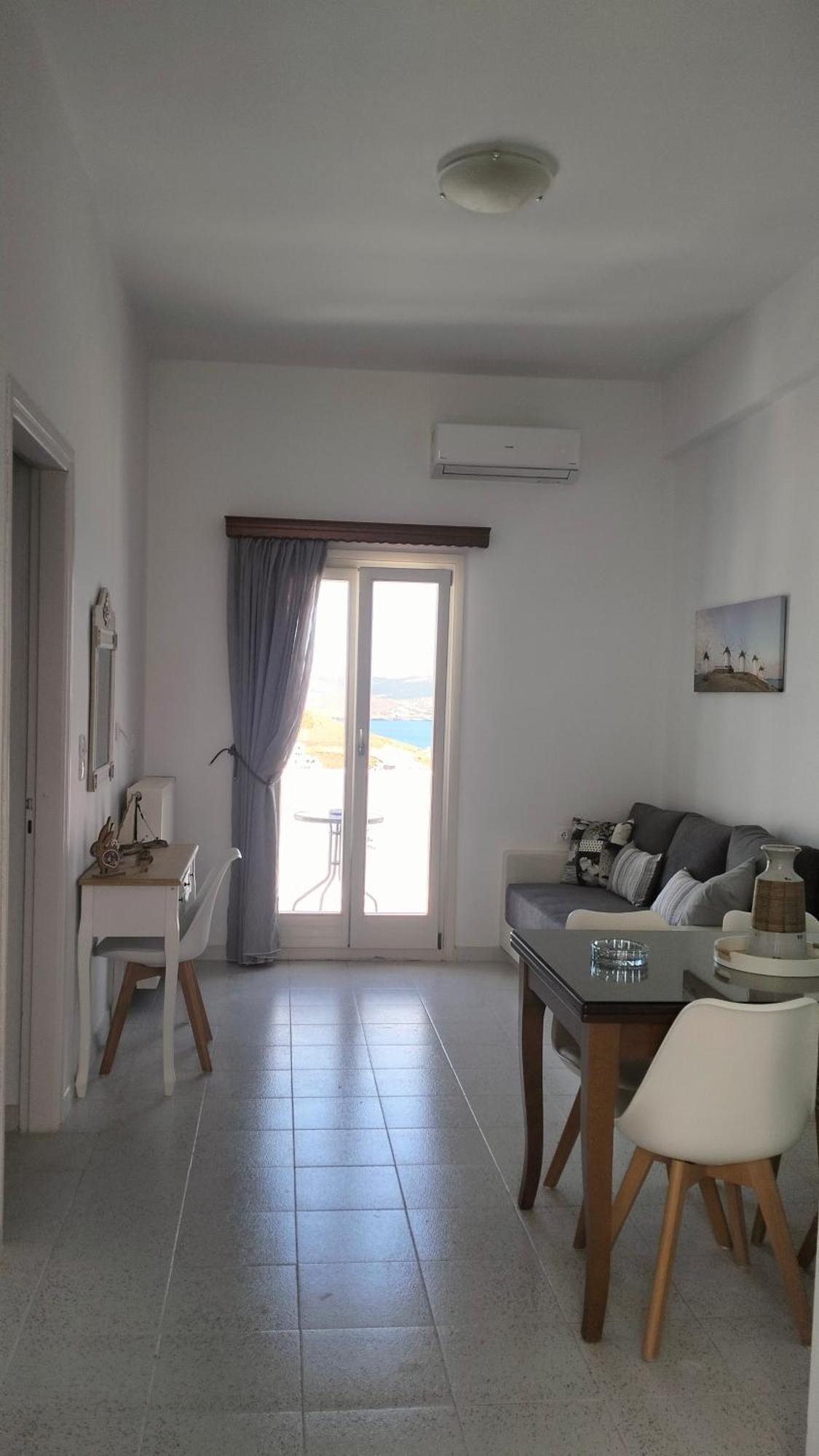 Ferienwohnung Θέαστρον - Theastron House With Great View In Chora Pera Gyalos Exterior foto