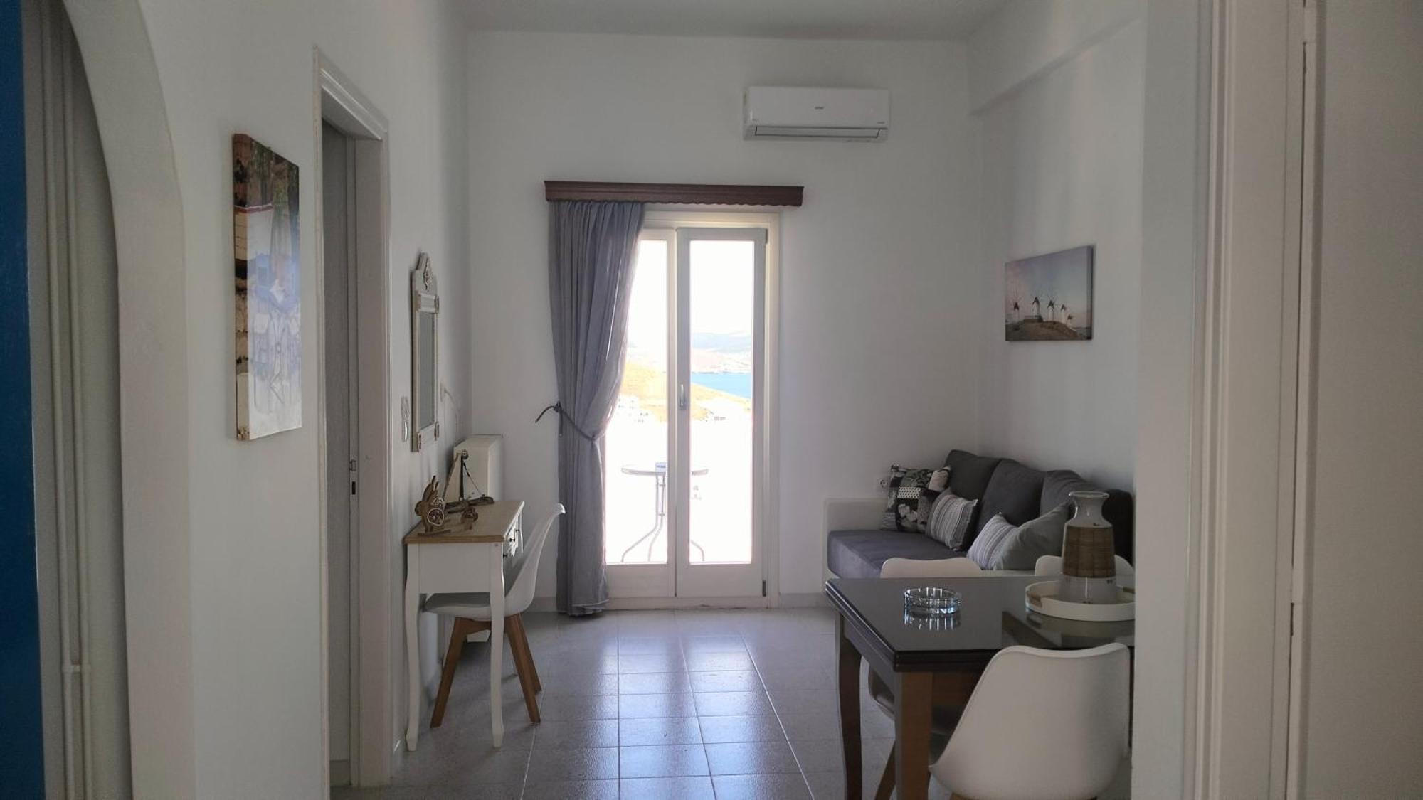 Ferienwohnung Θέαστρον - Theastron House With Great View In Chora Pera Gyalos Exterior foto