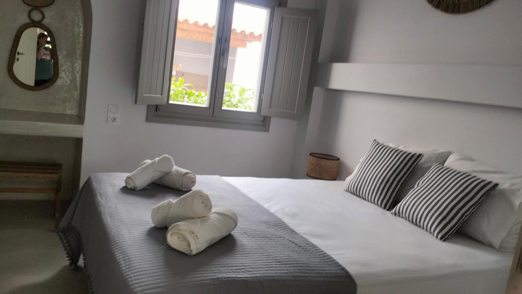 Ferienwohnung Θέαστρον - Theastron House With Great View In Chora Pera Gyalos Exterior foto