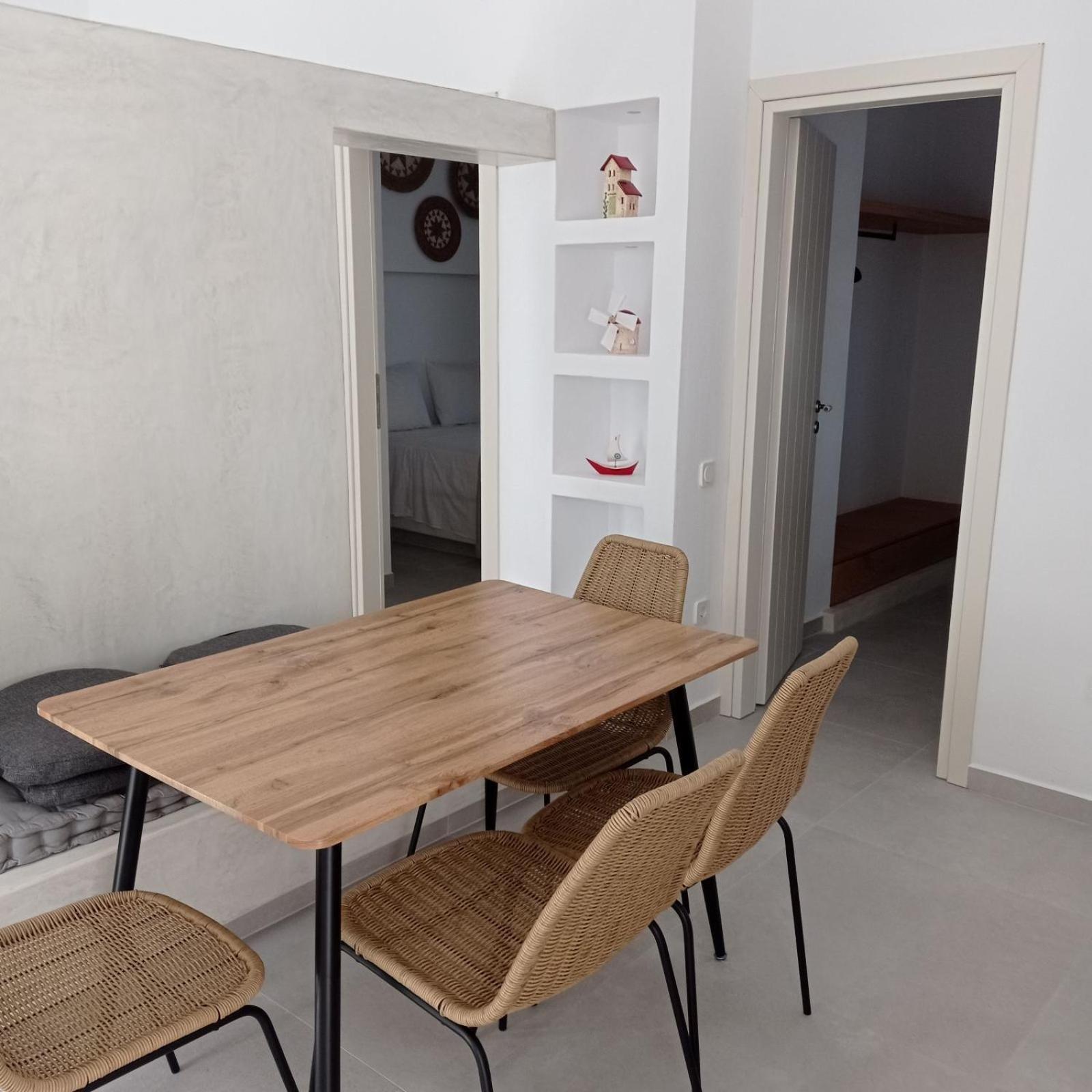Ferienwohnung Θέαστρον - Theastron House With Great View In Chora Pera Gyalos Exterior foto