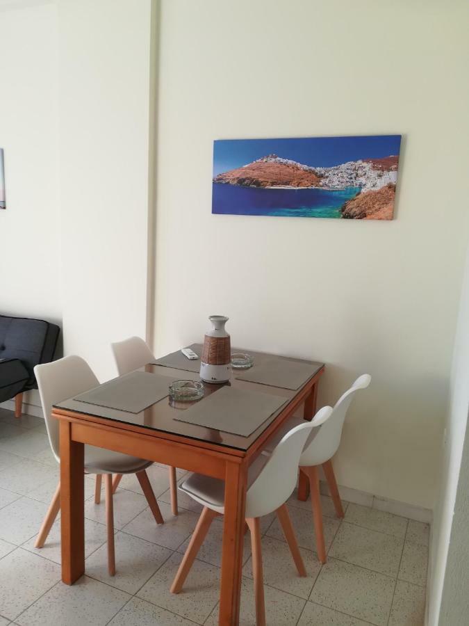 Ferienwohnung Θέαστρον - Theastron House With Great View In Chora Pera Gyalos Exterior foto